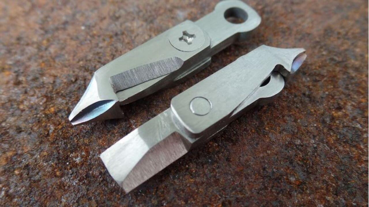 Metperial Miniature Multi-tool is a Screwdriver, Wire Stripper and More