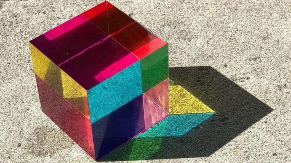 CMY Cubes Give Off a Spectrum of Mesmerizing Colors