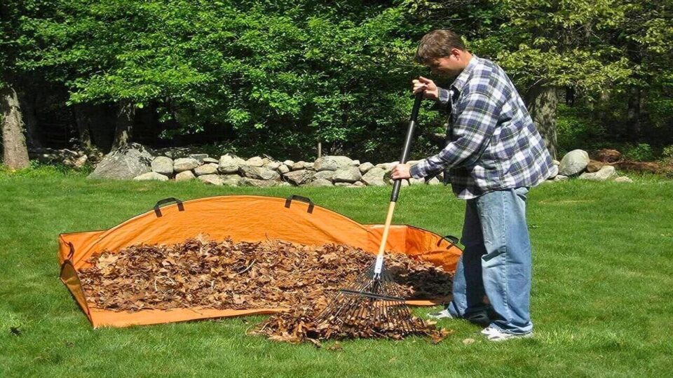 EZ Leaf Hauler is Collapsible and Makes Leaf Cleanup Easy