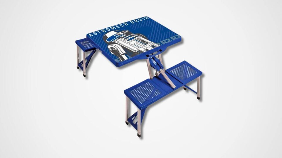 R2-D2 Picnic Table is a Star Wars Gem from a Galaxy Far Far Away