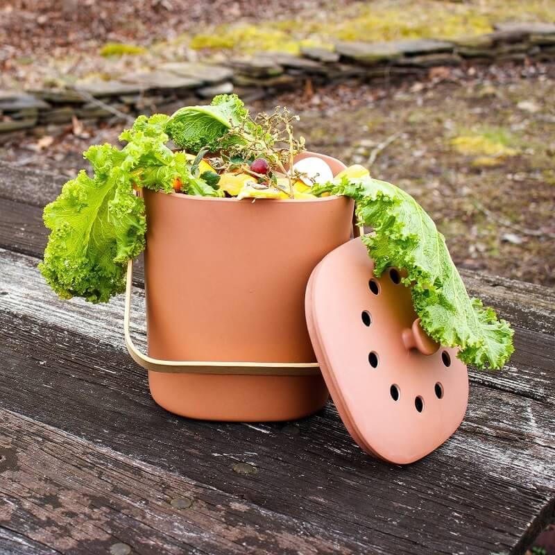 Bamboozle Food Compost Bin Holds Food Scraps While Keeping the Smell Down