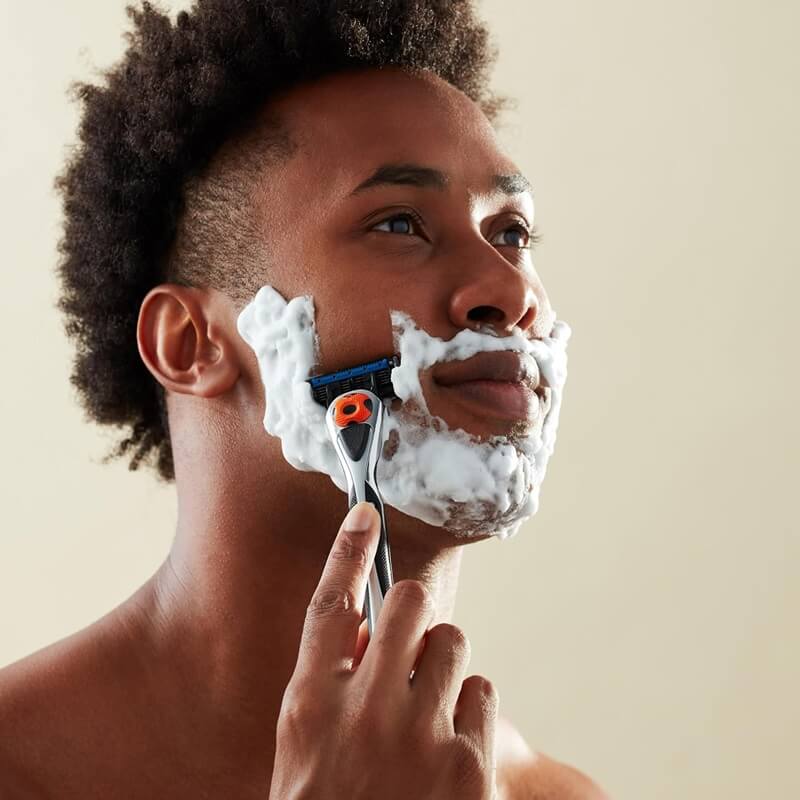 Amazon Basics 5-Blade MotionSphere Razor Provides the Perfect Shave, Every Time